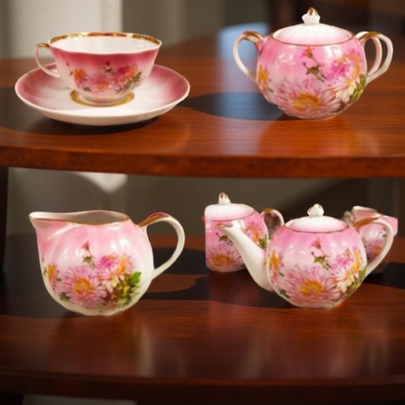 Vintage Bone china Set teapot lid creamer, sugar bowl lid 6 teacups 6 saucers - Picture 6 of 11